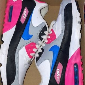 Women’s Nike Airmax 90s size 7 but fits like an 8